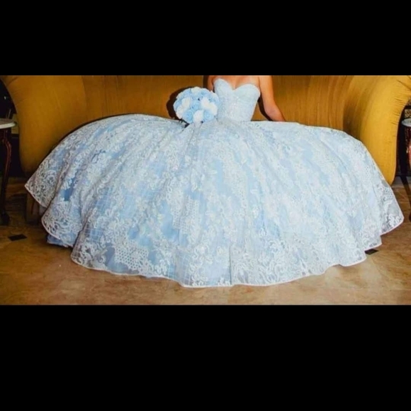Elegant Blue Ball Gown - Picture 1 of 2